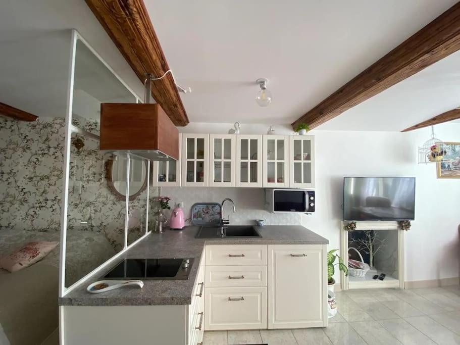 Ravissant Shabby Chic Au Centre De Appartamento